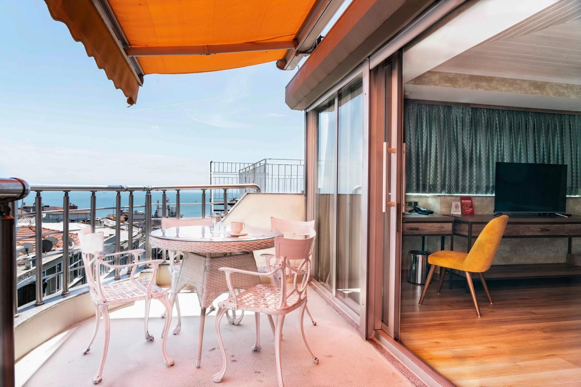 Castle Franco Suites Istanbul Eksteriør bilde